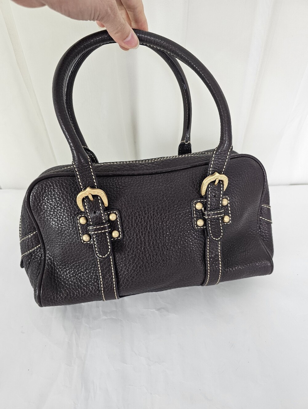 Vintage Dooney & Bourke Espresso Brown Pebbled Leather Barrel Bag Style J782677